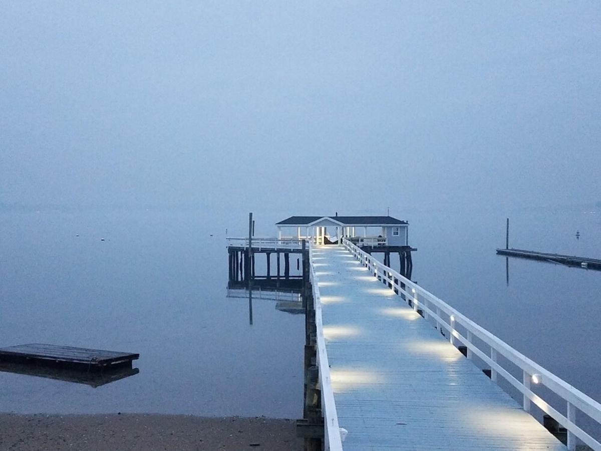 Fathoms Hotel & Marina Port Washington Exterior photo